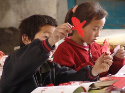 Yanchuan Education | Yanchuan County Middle & Primary School Paper-cutting Art Curriculum